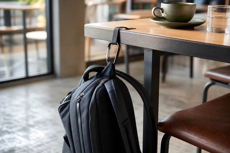 HeroClip Carabiner Gear Hook travel gear scene